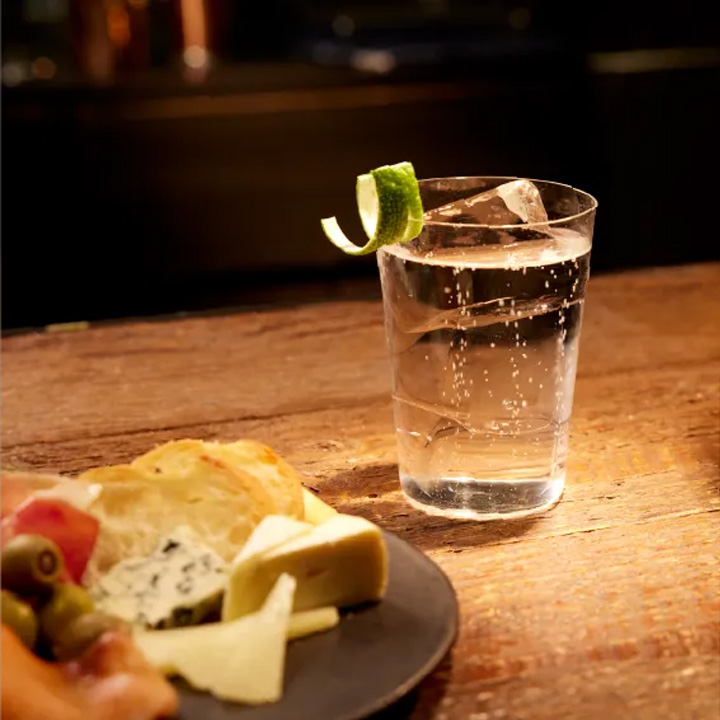 どんな料理とも相性の良い「東京ドライ」